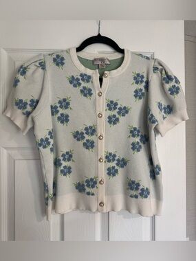 Ivory Floral Pearl-Button Cardigan Top